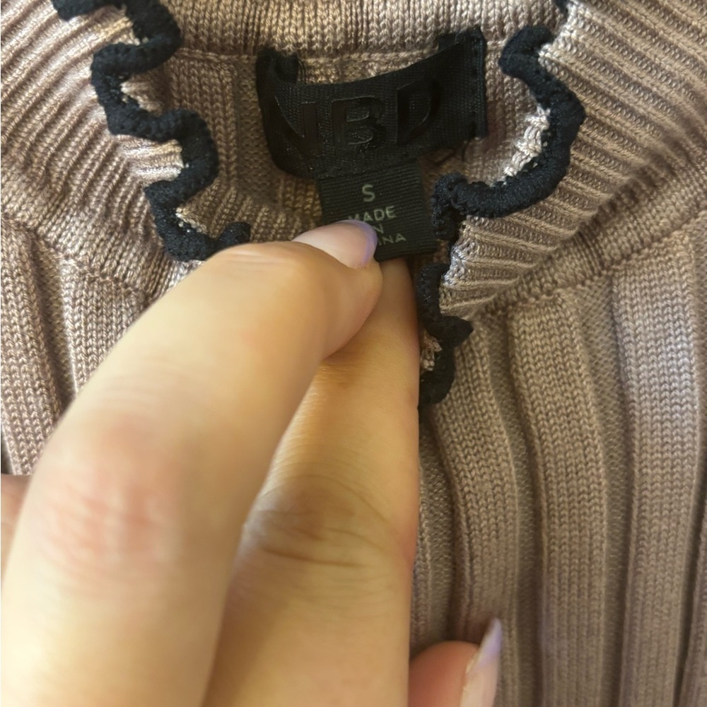 NBD Ribbed Knit Bodysuit Mauve Pink Tie Side Sleeveless High Neck Size Small - Picture 3 of 4